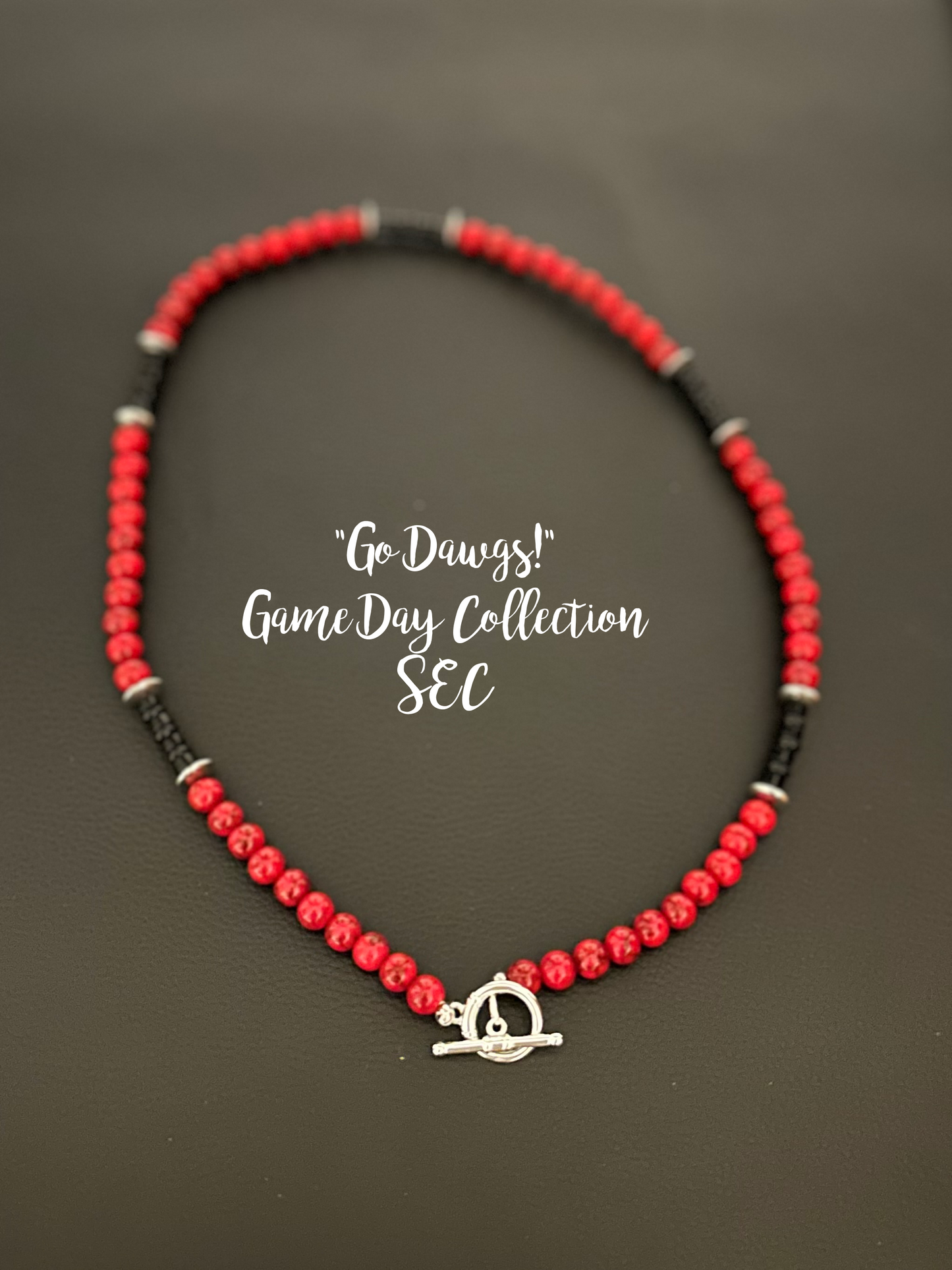 Go Dawgs! Beaded Necklace