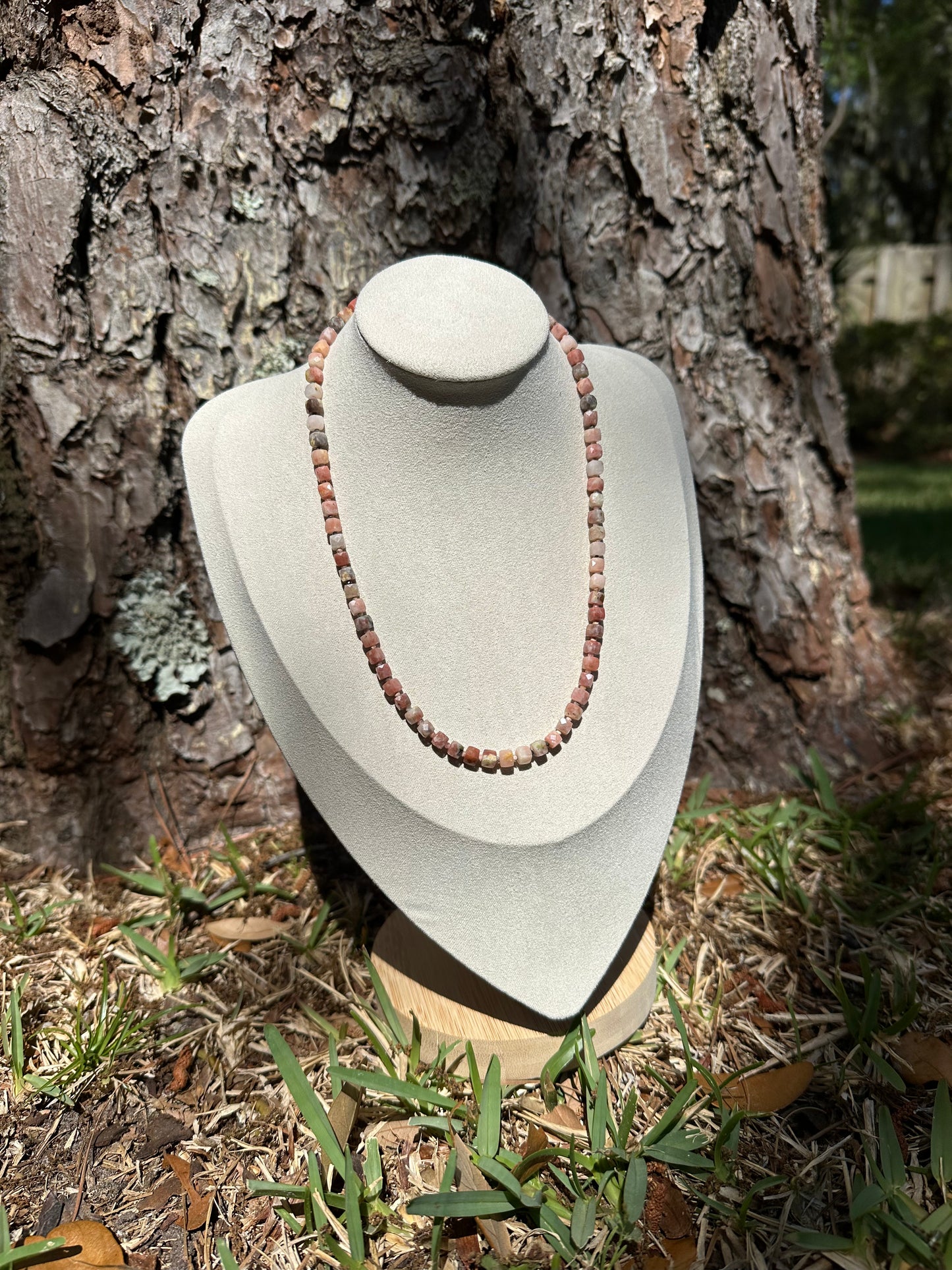 Savannah Blush Necklace