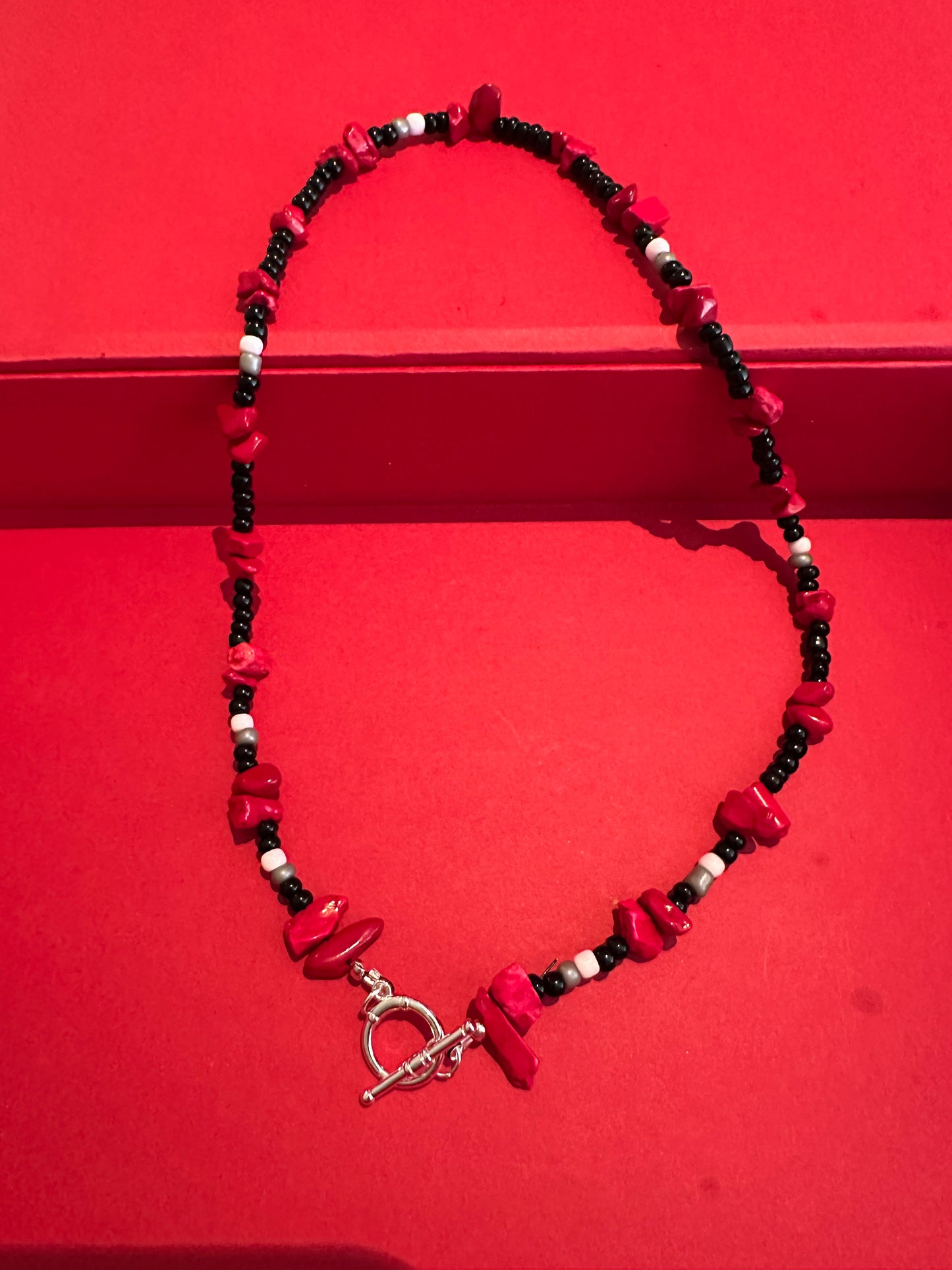 Between The Hedges Beaded Necklace with Red Stones
