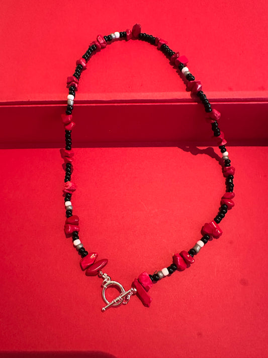 Between The Hedges Beaded Necklace with Red Stones
